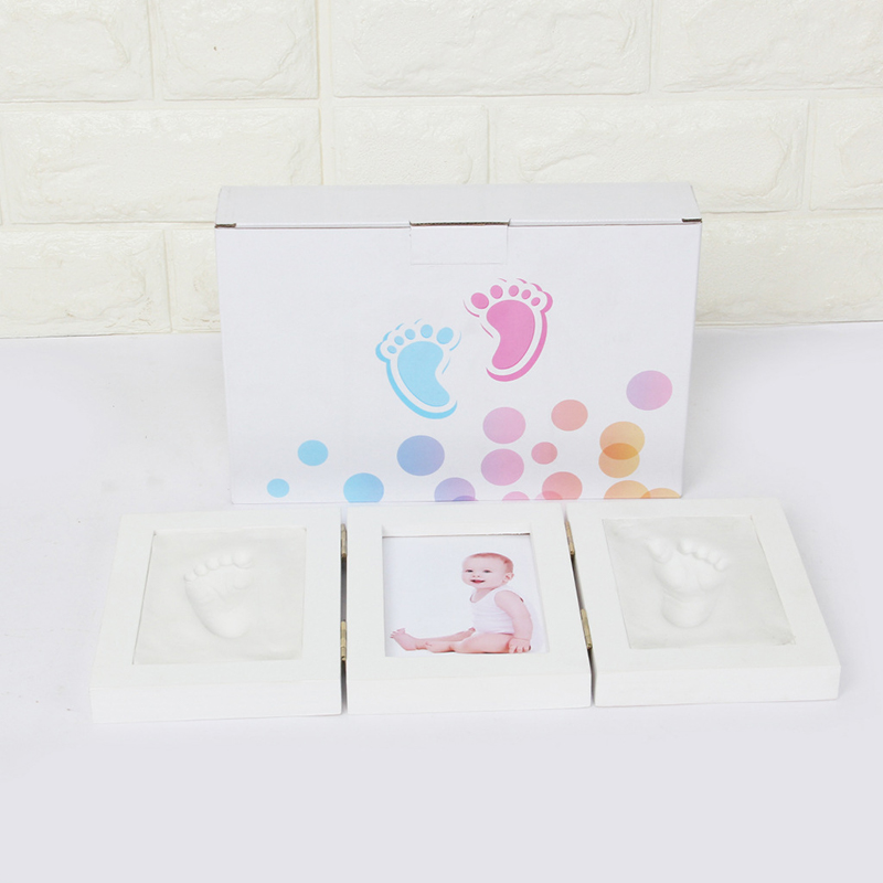 Newborn Baby Handprints and Fo - Baby Nursery Picture Frames 评论和价格